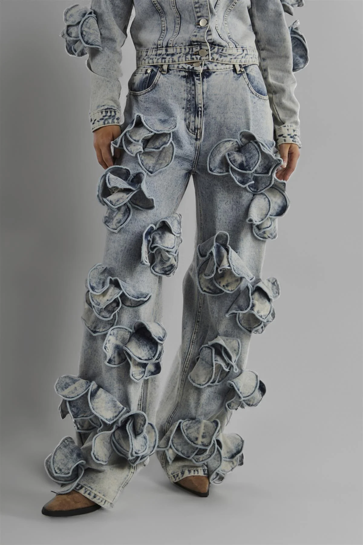 Acid Wash Flared Jeans with Abstract Floral Detail - Image 3