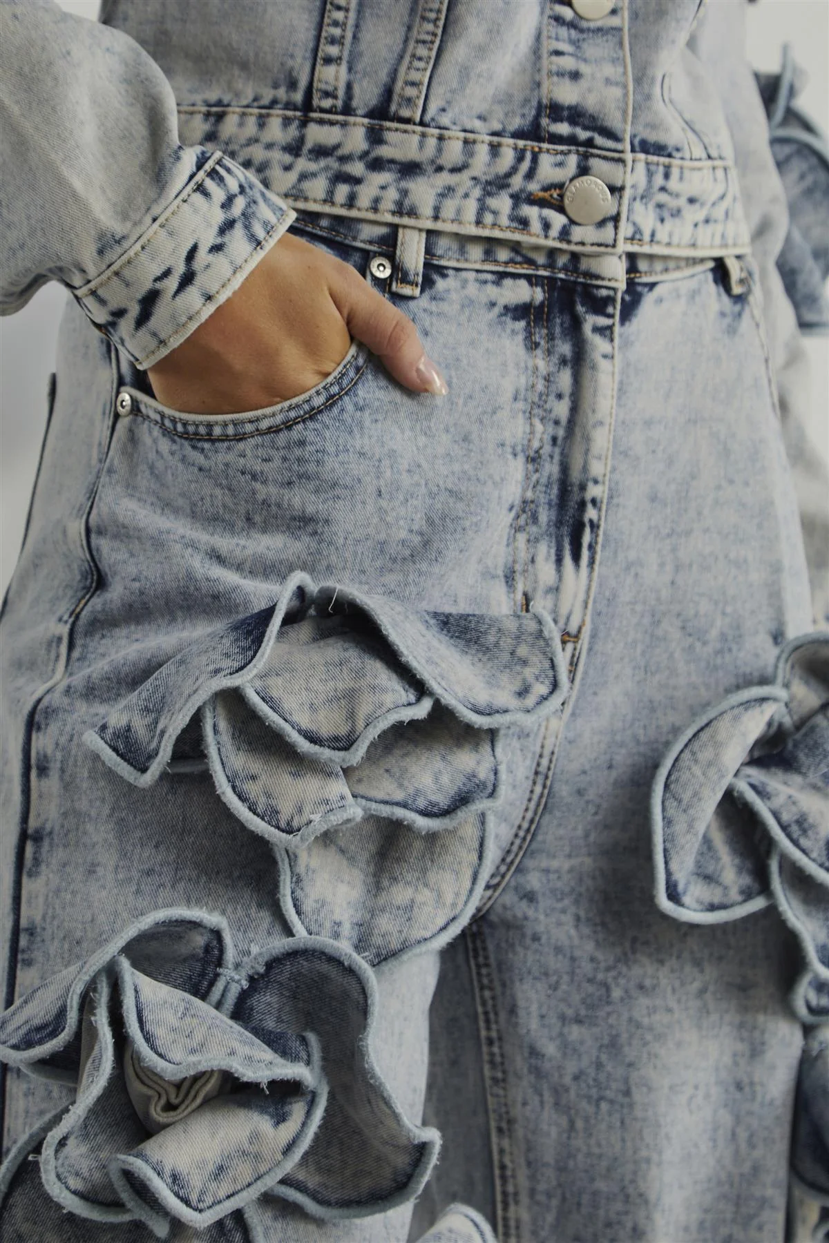 Acid Wash Flared Jeans with Abstract Floral Detail - Image 4