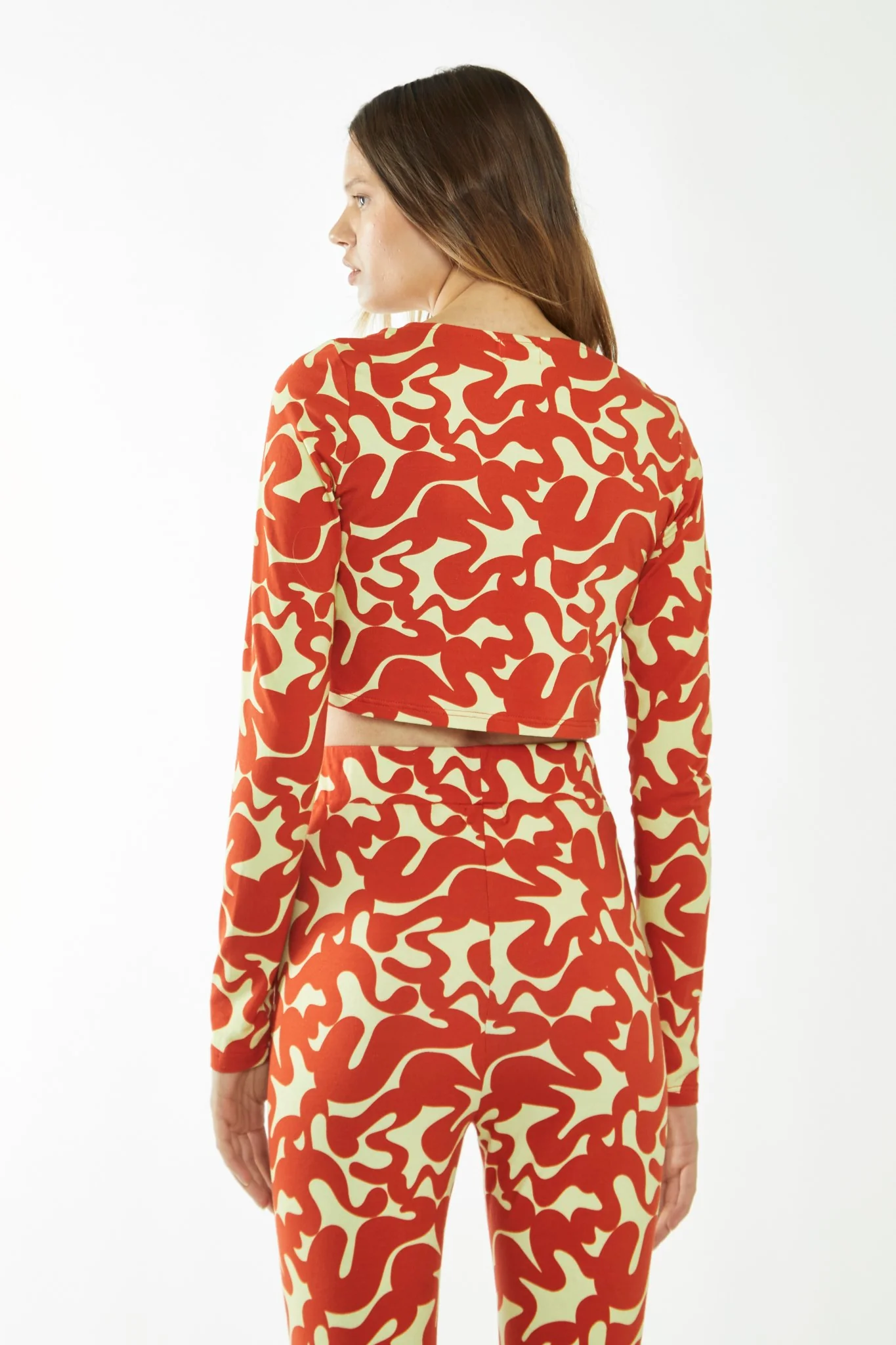 Banana-Orange Squiggle Scoop Neck Crop-Top - Image 2