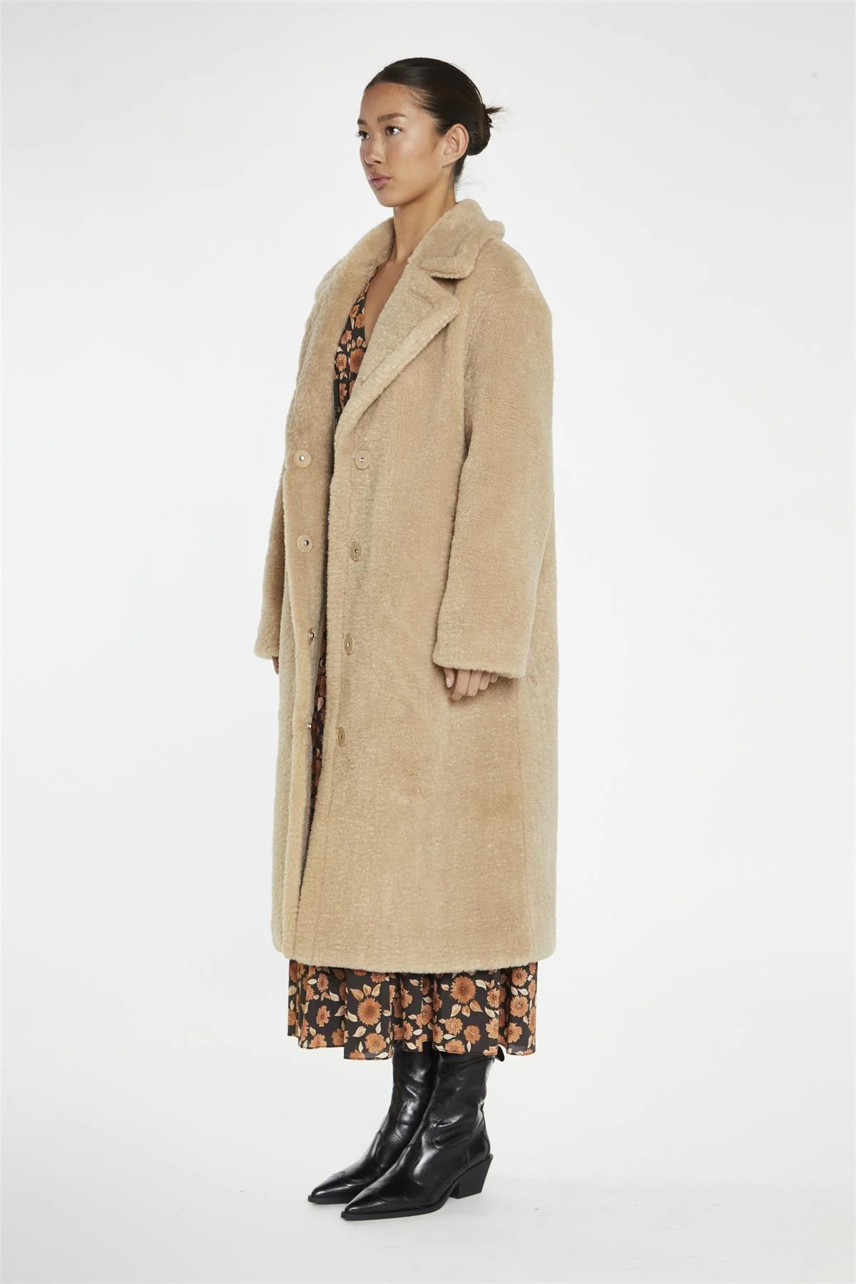 Beige Teddy-Fur Longline-Coat - Image 4