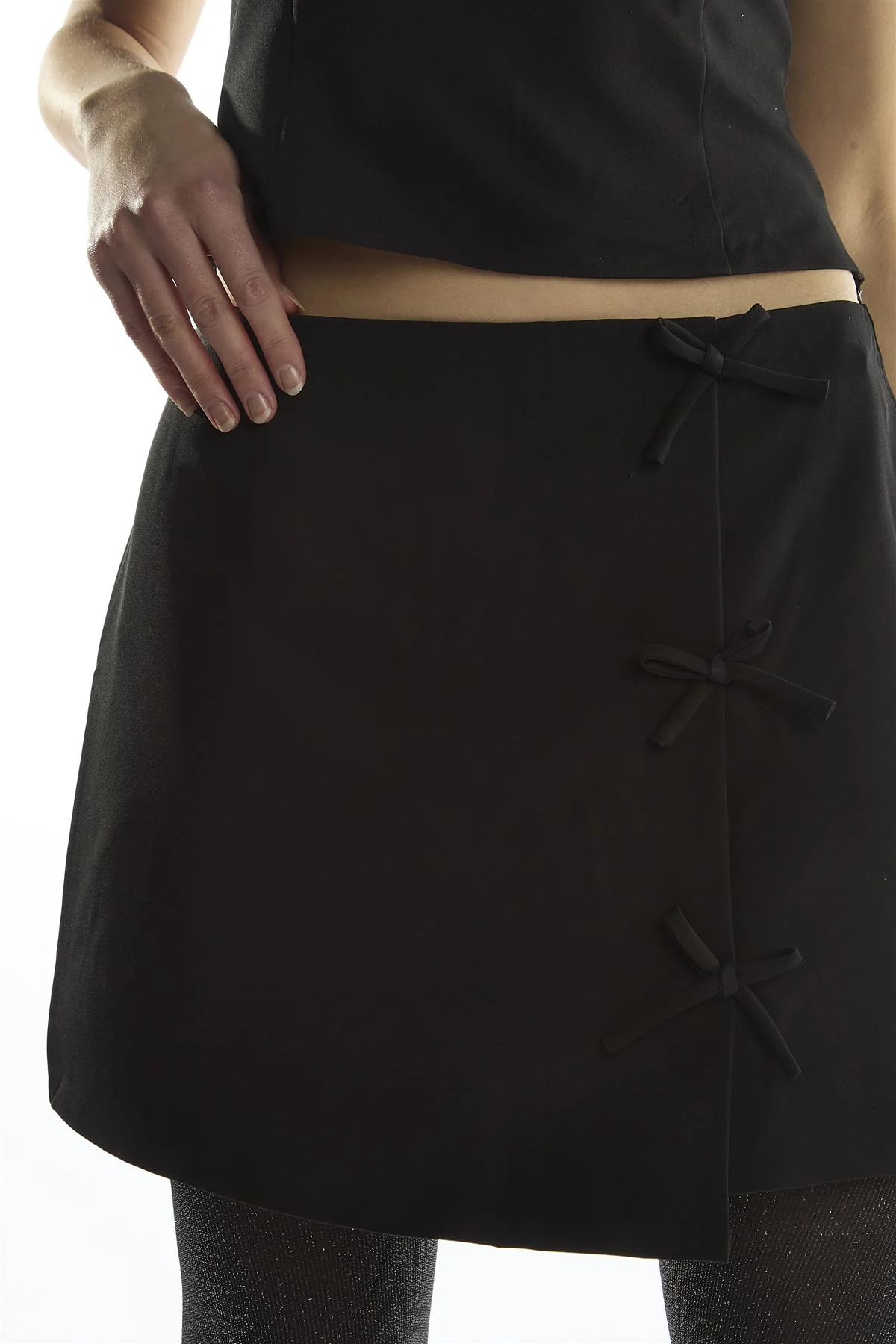Black A-Line Mini Bow Mini-Skirt - Image 4