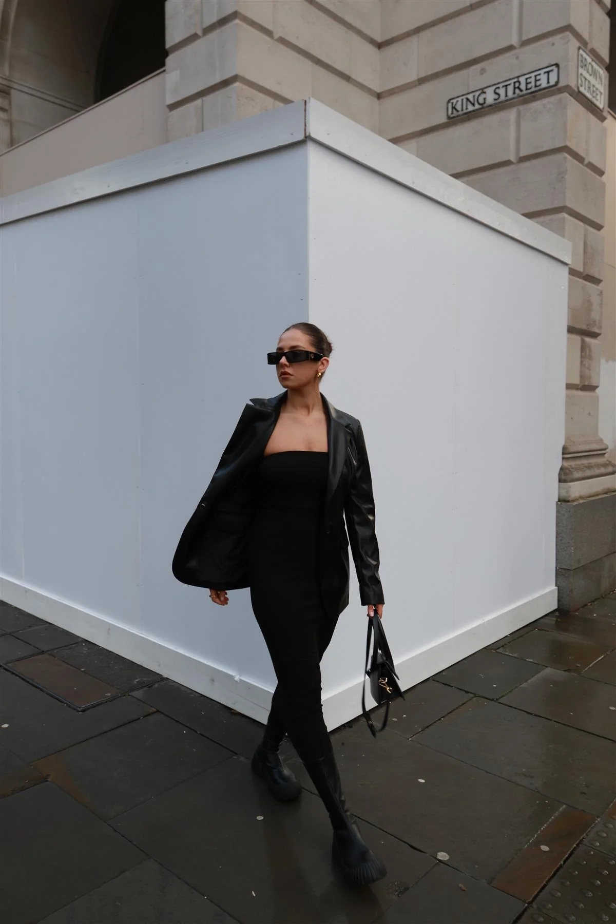 Black Bandeau Bodycon Midi-Dress - Image 4