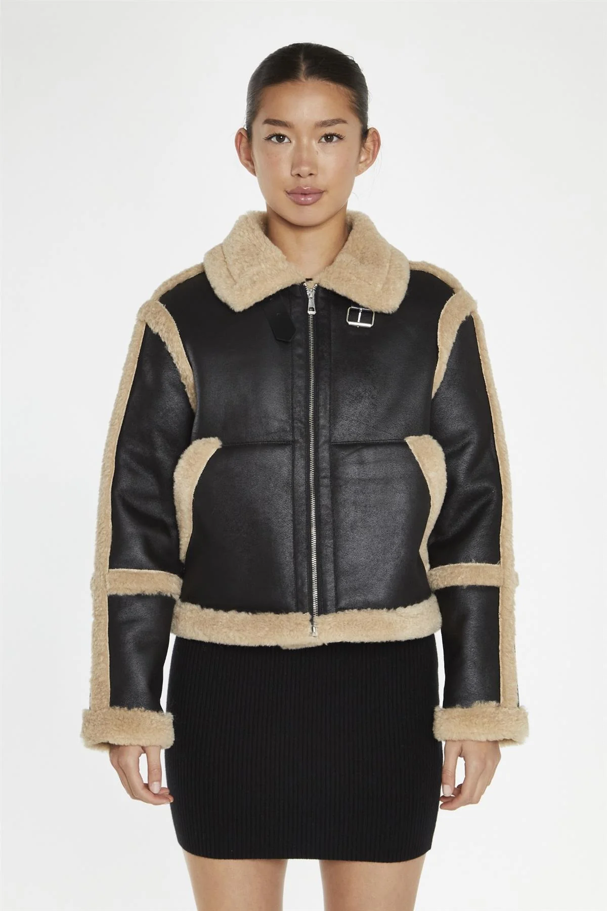 Black-Beige Faux-Fur Trim Jacket - Image 3