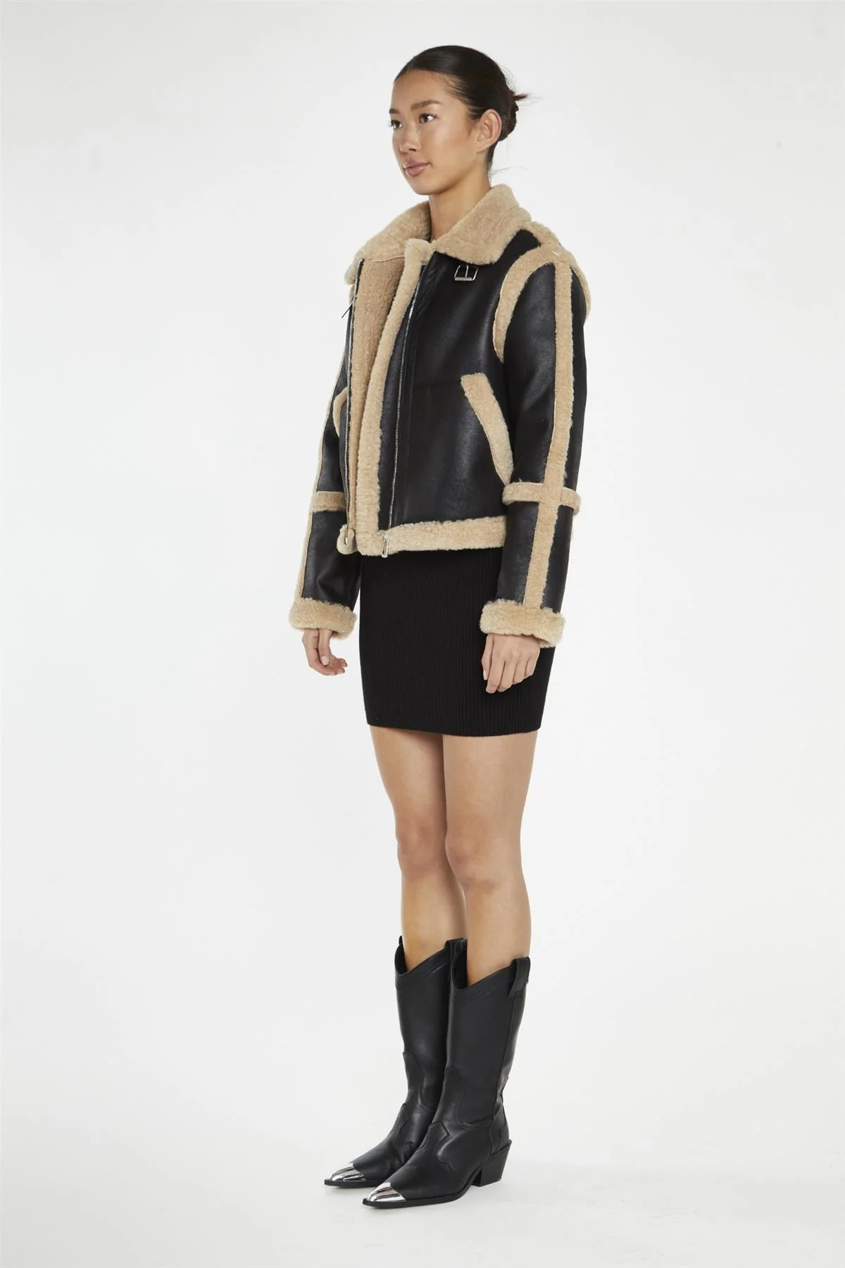 Black-Beige Faux-Fur Trim Jacket - Image 4