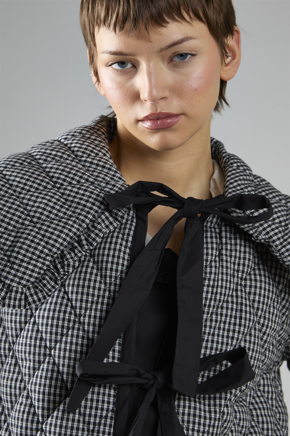 Black Check Quilted Collared Jacket - Image 4