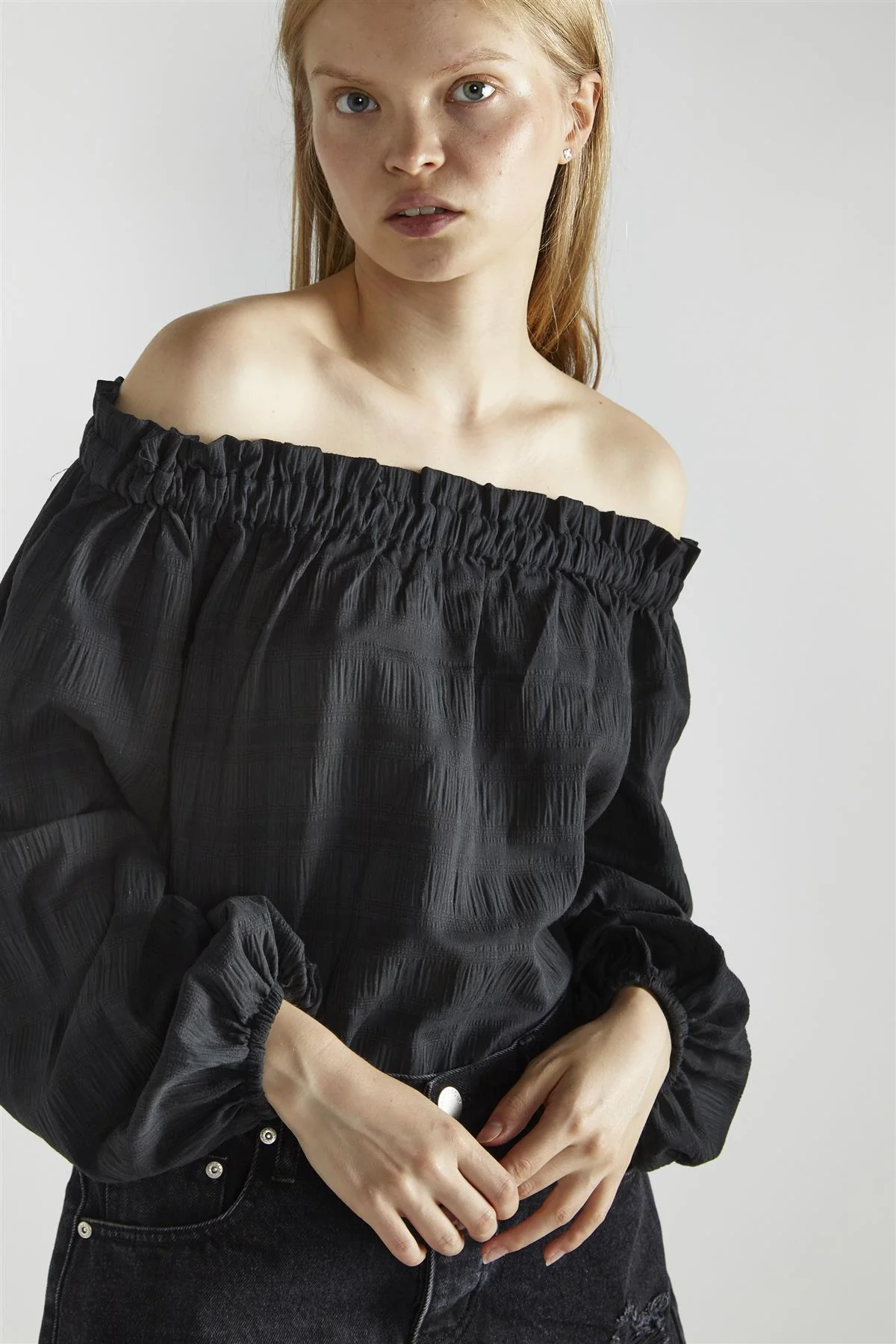 Black-Check Swing Bardot-Top - Image 4