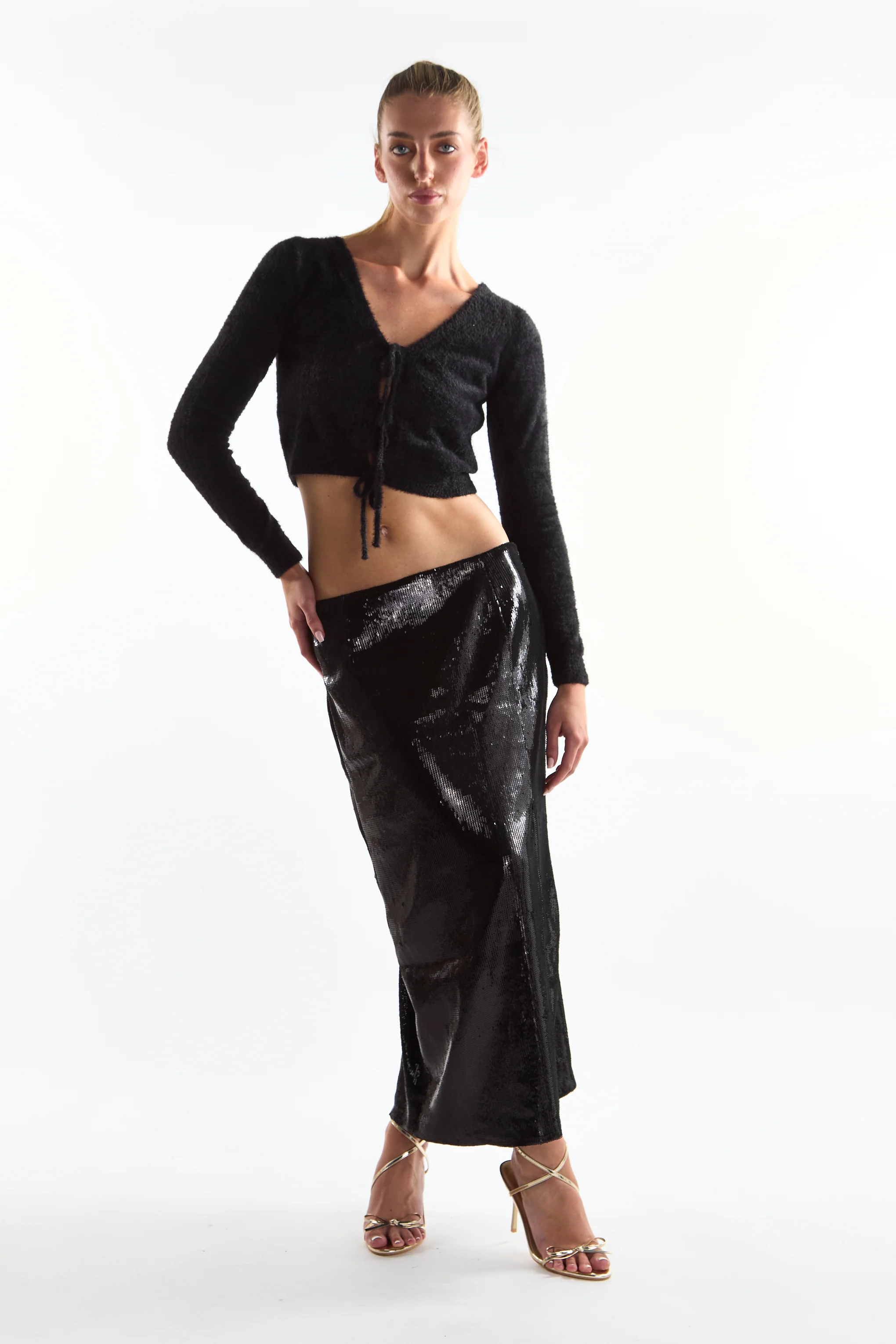 Black Classic Cropped Length-Cardigan - Image 3