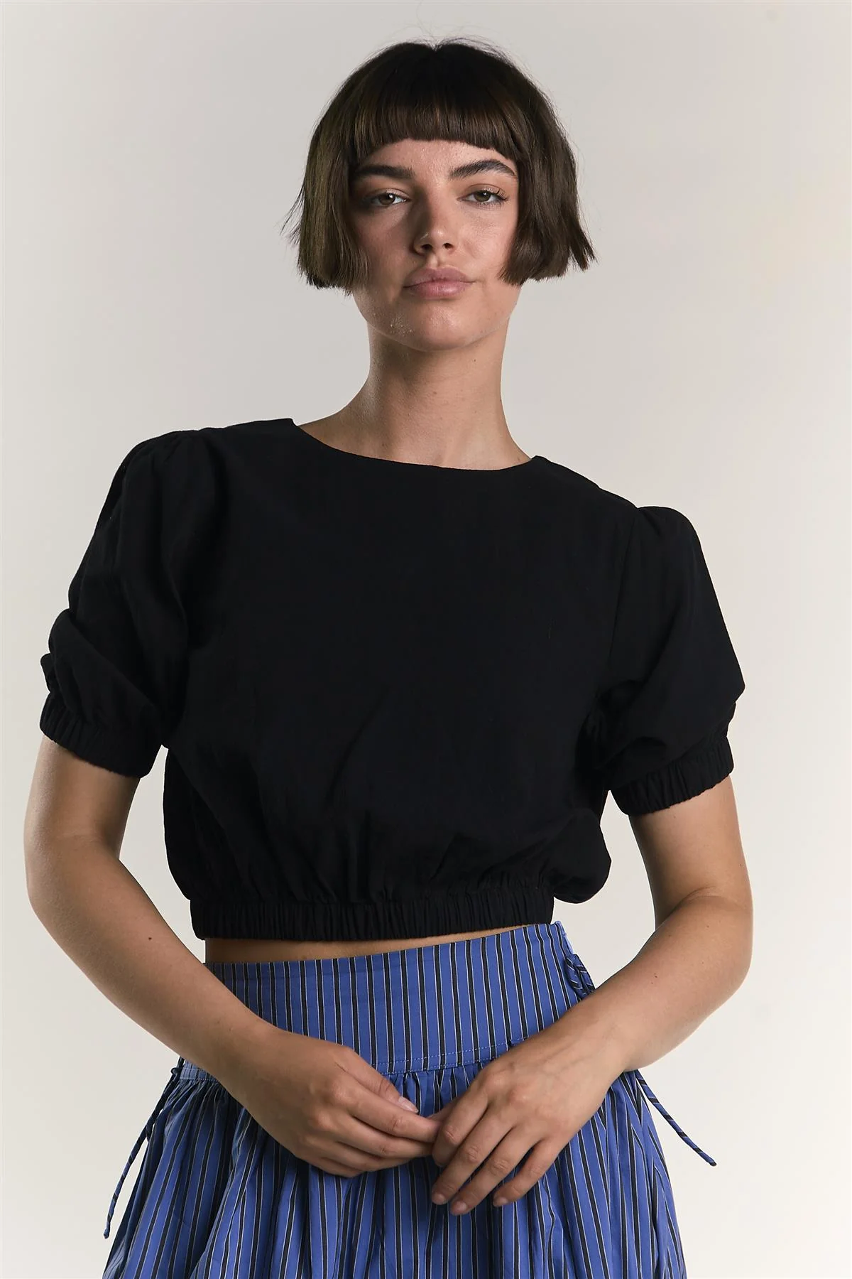 Black Crew-Neck Puff-Sleeve-Top - Image 3