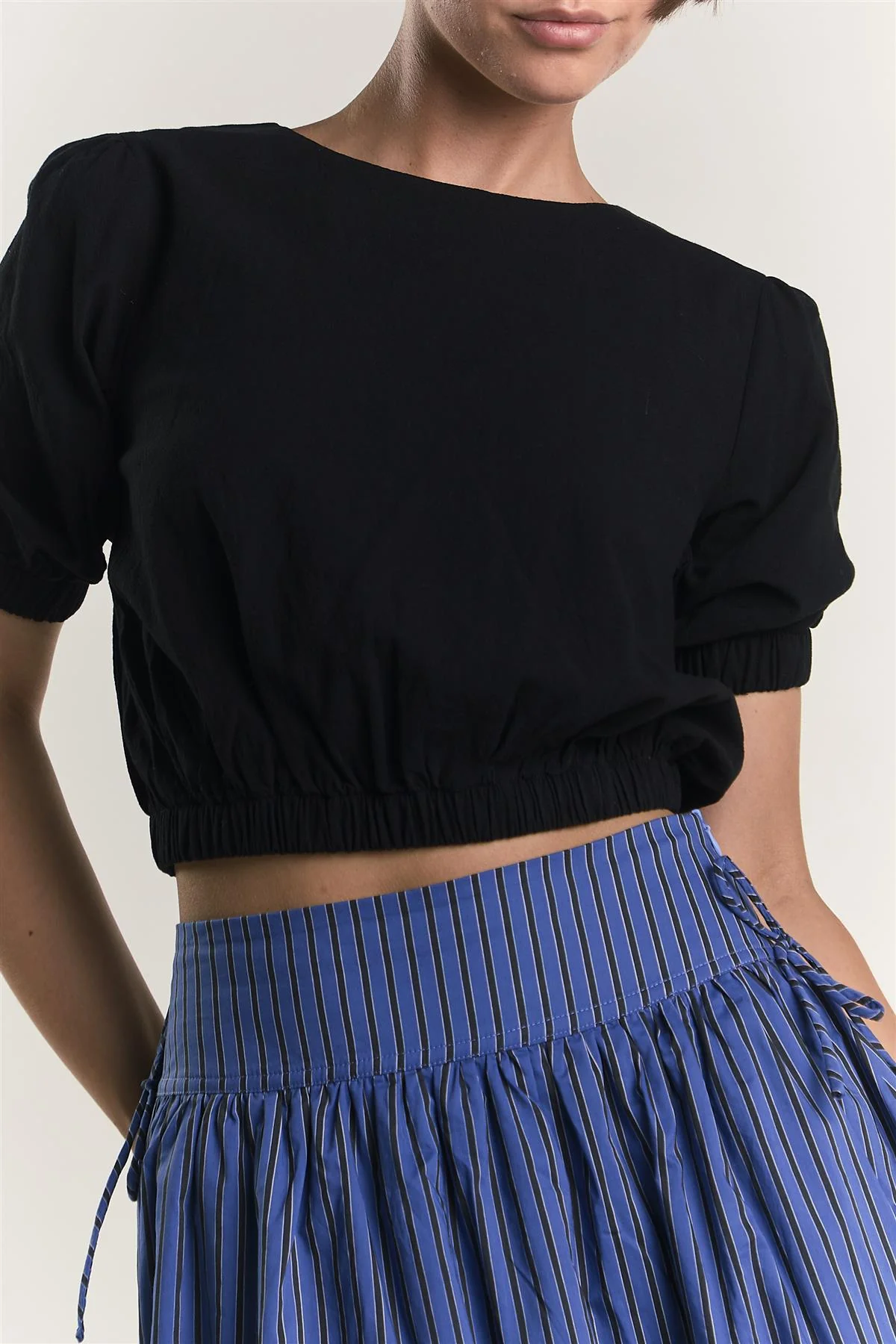 Black Crew-Neck Puff-Sleeve-Top - Image 4