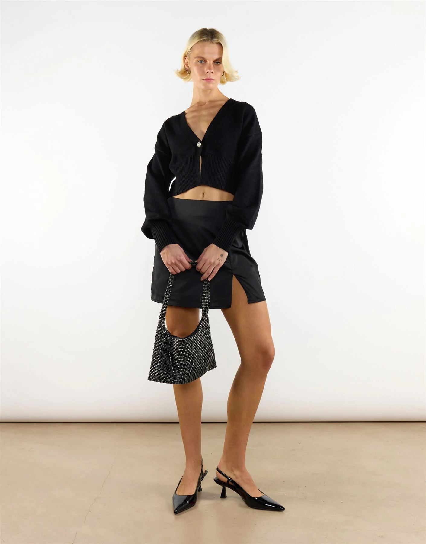 Black Fine-Knitted Long Sleeve Cropped Cardigan
