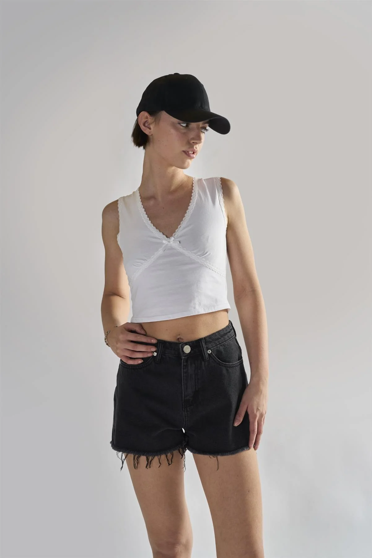 Black Frayed Hems Denim Shorts - Image 2