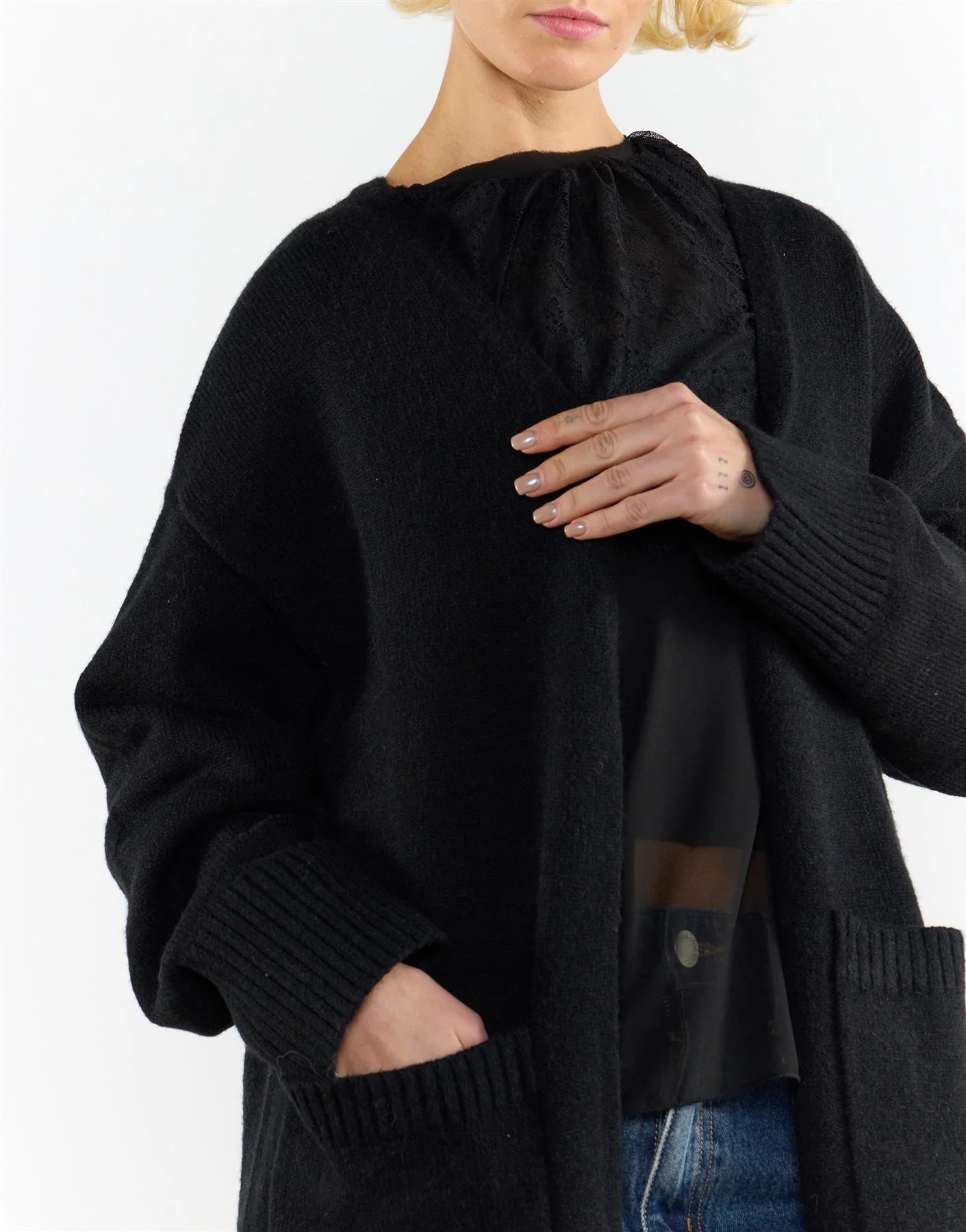 Black Long Cardigan With Pocket - Image 3