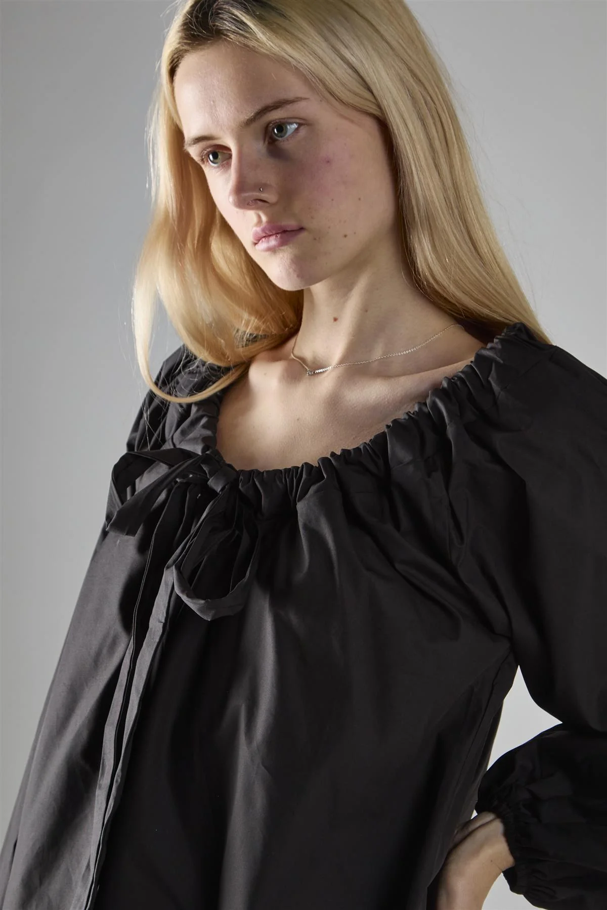 Black Long-Sleeve Tie Detail Mini-Dress - Image 4