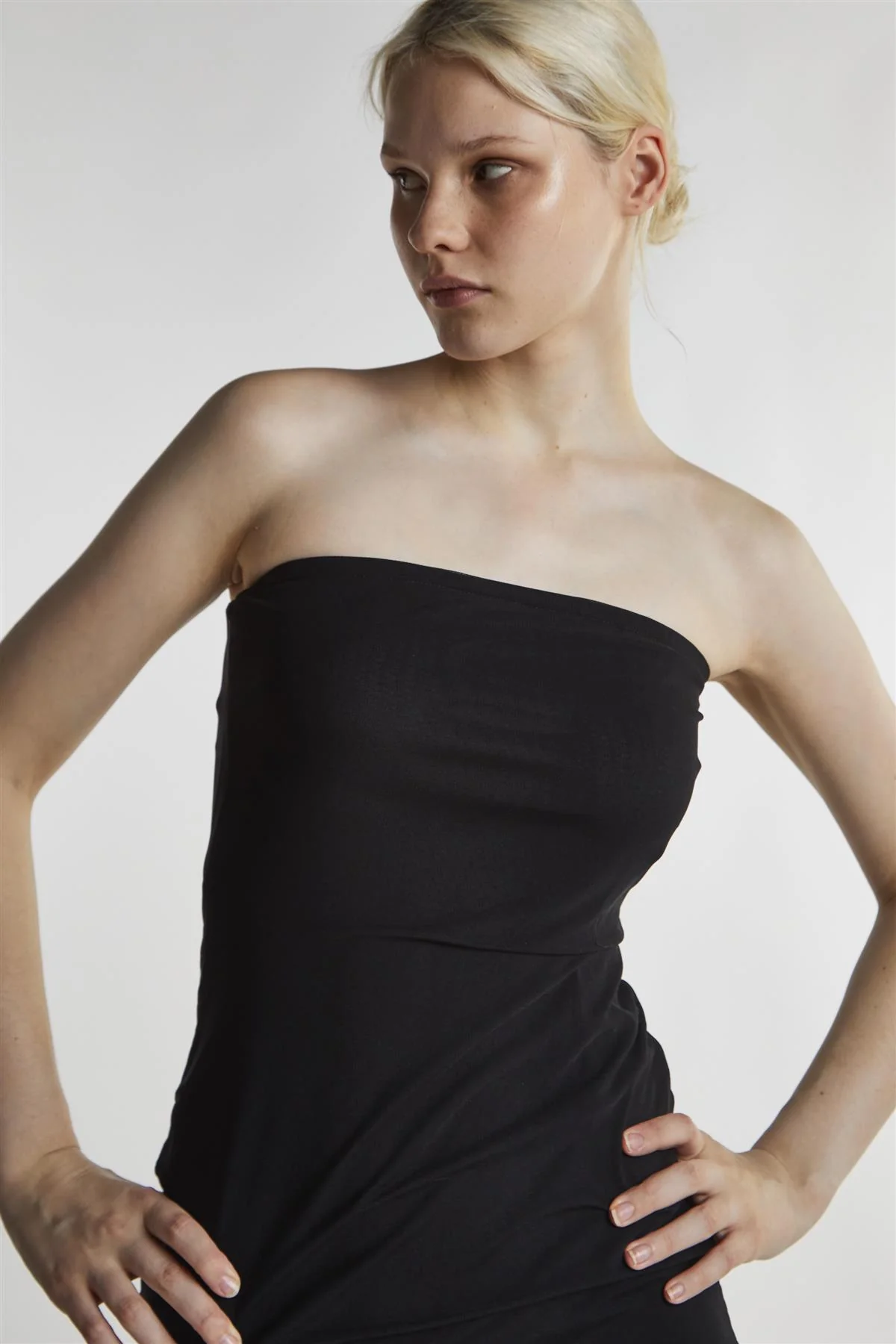 Black-Mesh Bandeau Bodycon Midaxi-Dress - Image 3