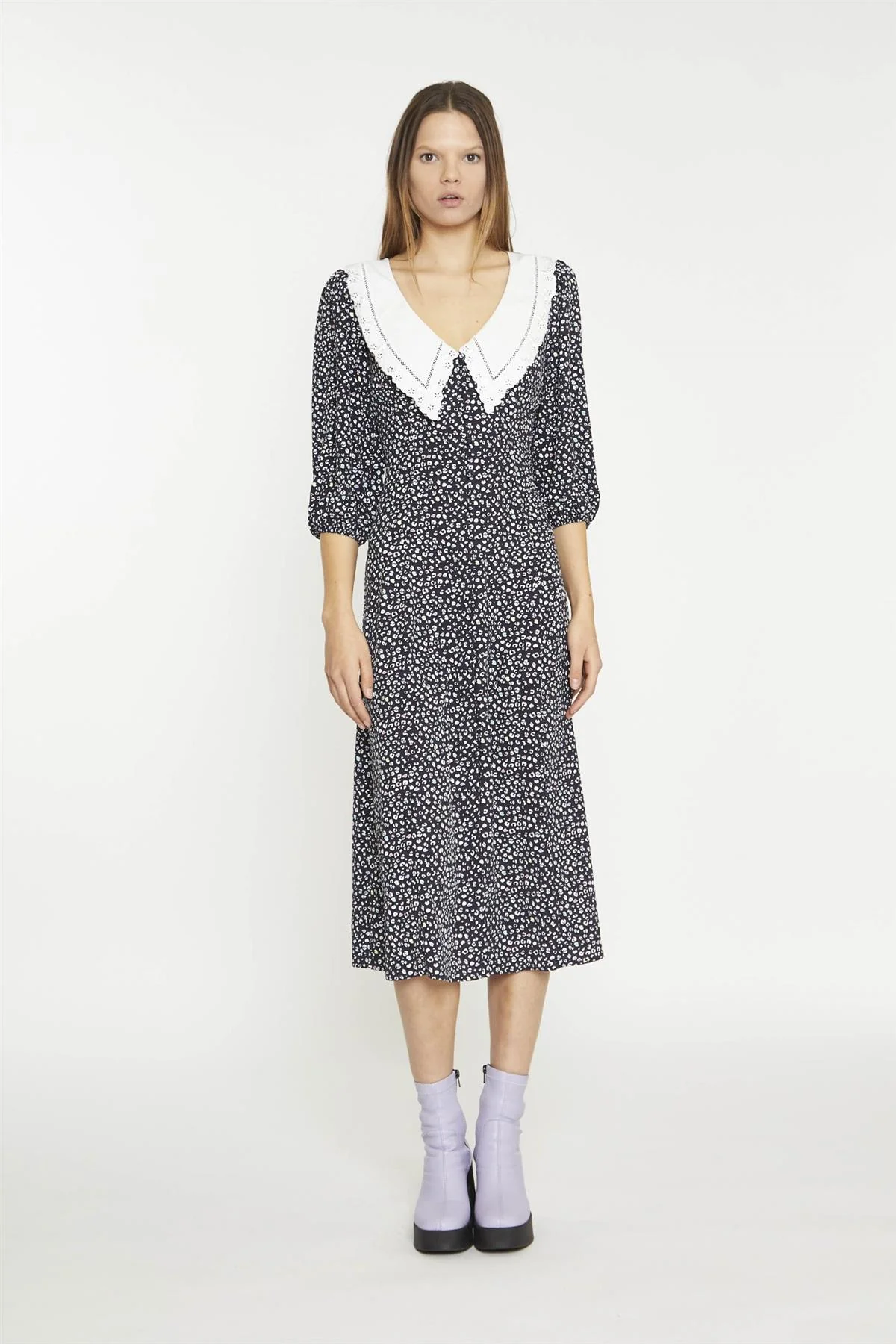 Black-Mini-Leopard-White Contrast-Collar Midi-Dress