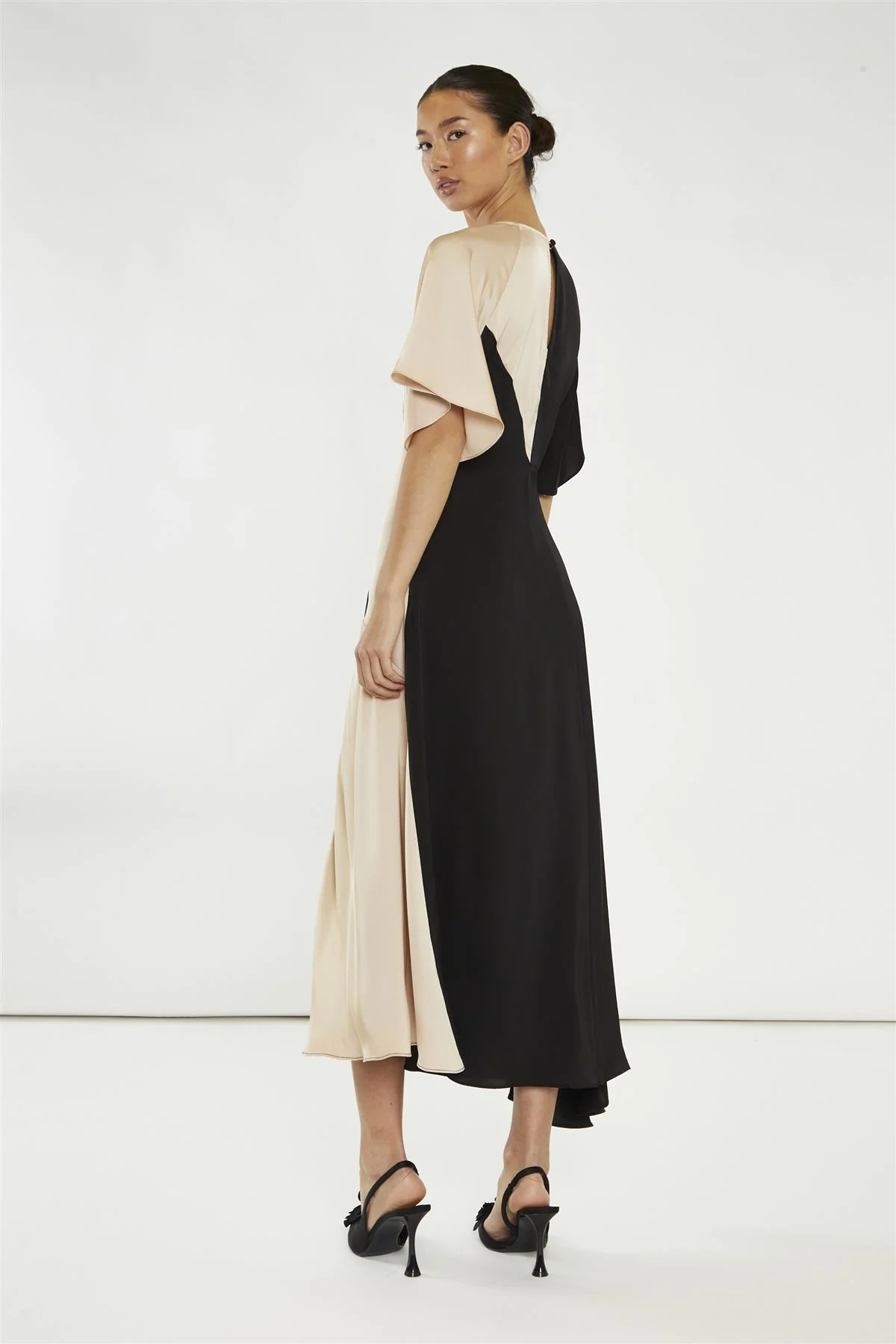 Black-Nude Flared Maxi-Dress - Image 2