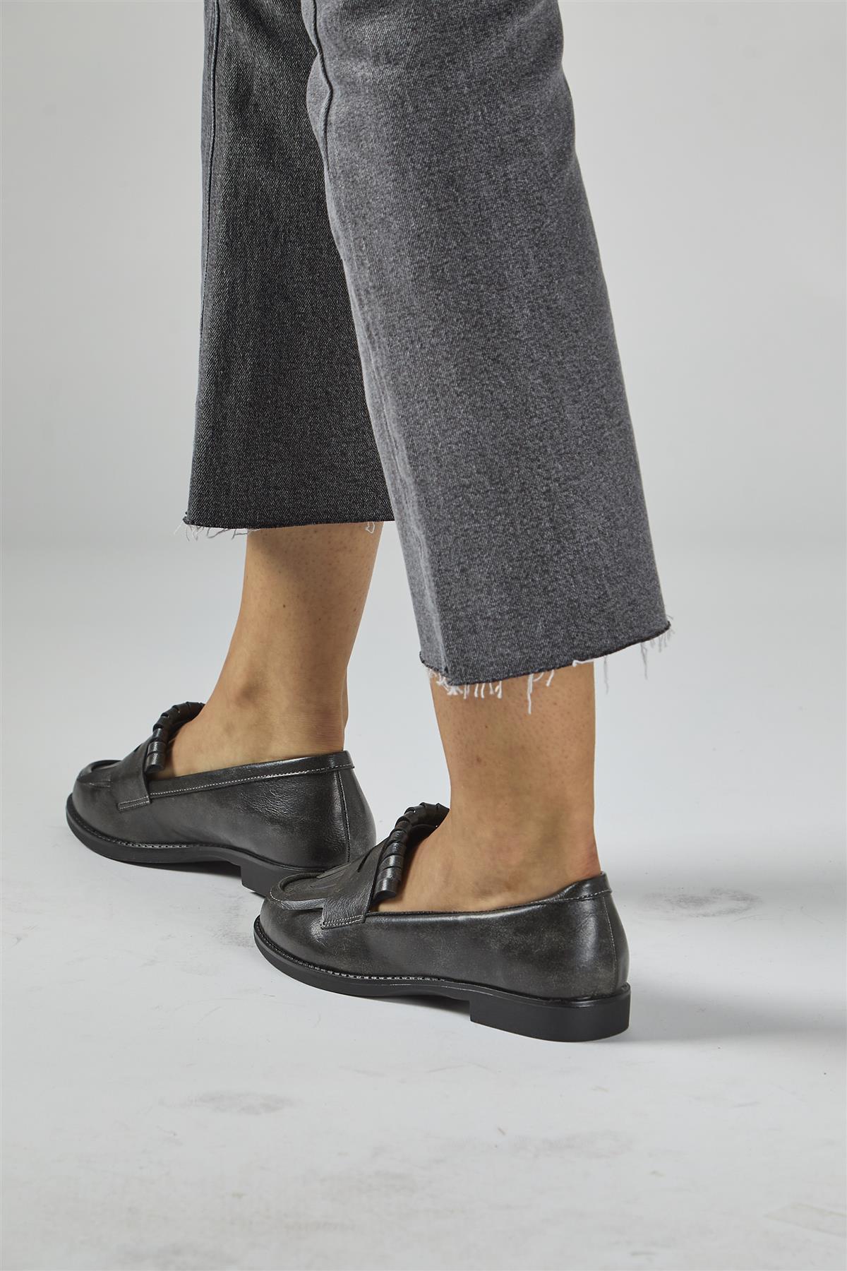 Black PU Fringe Loafer Shoes - Image 3