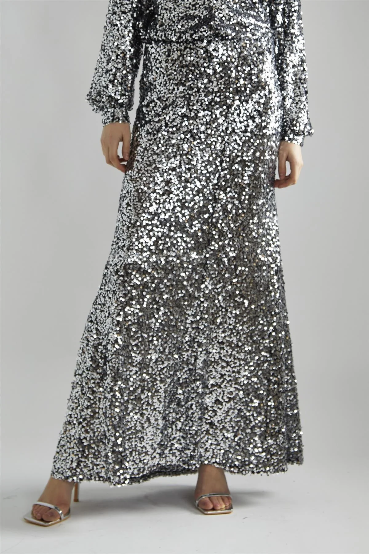 Black-Silver Sequin Bias-Cut Maxi-Skirt - Image 3