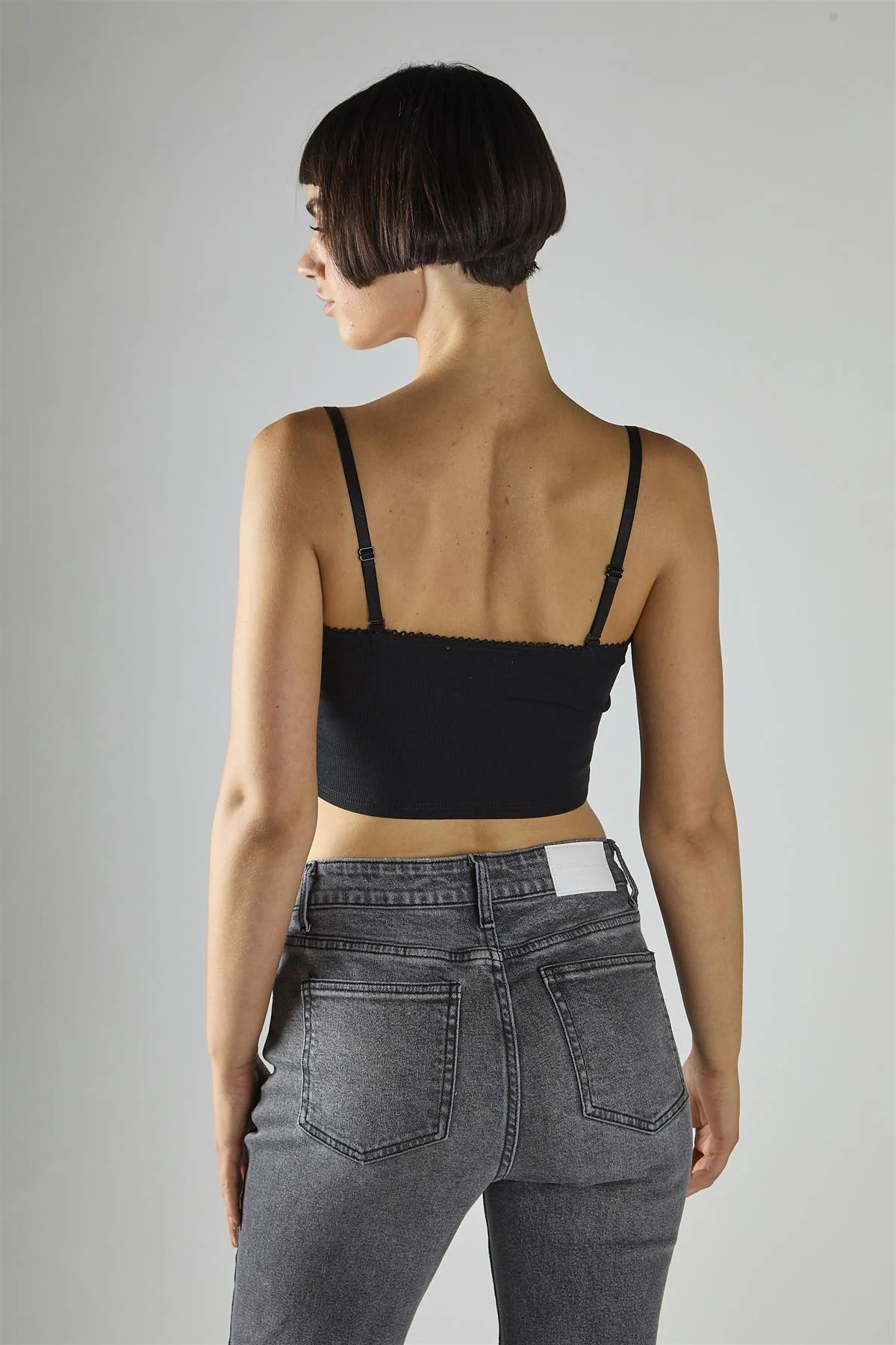 Black Sleeveless-Ribbed-Bow-Detail Crop-Top - Image 2