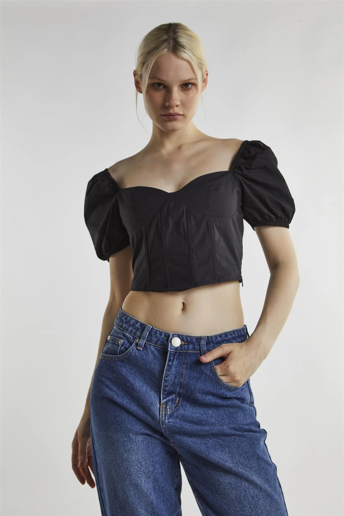 Black Sweetheart Neckline Crop-top - Image 3