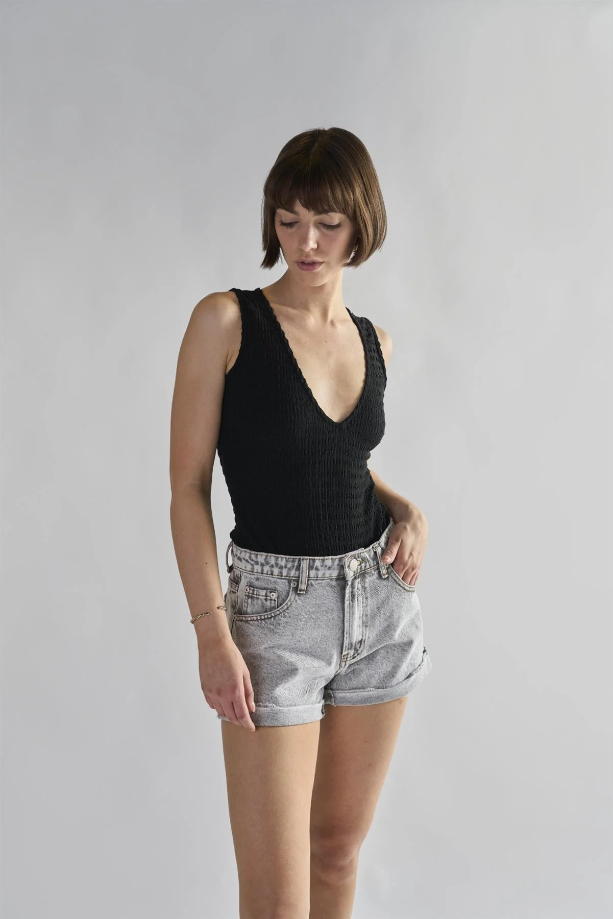 Black-Textured V Neck Ribbed Bodysuit - Image 3