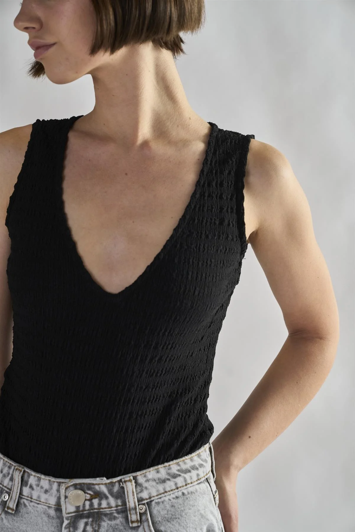 Black-Textured V Neck Ribbed Bodysuit - Image 5
