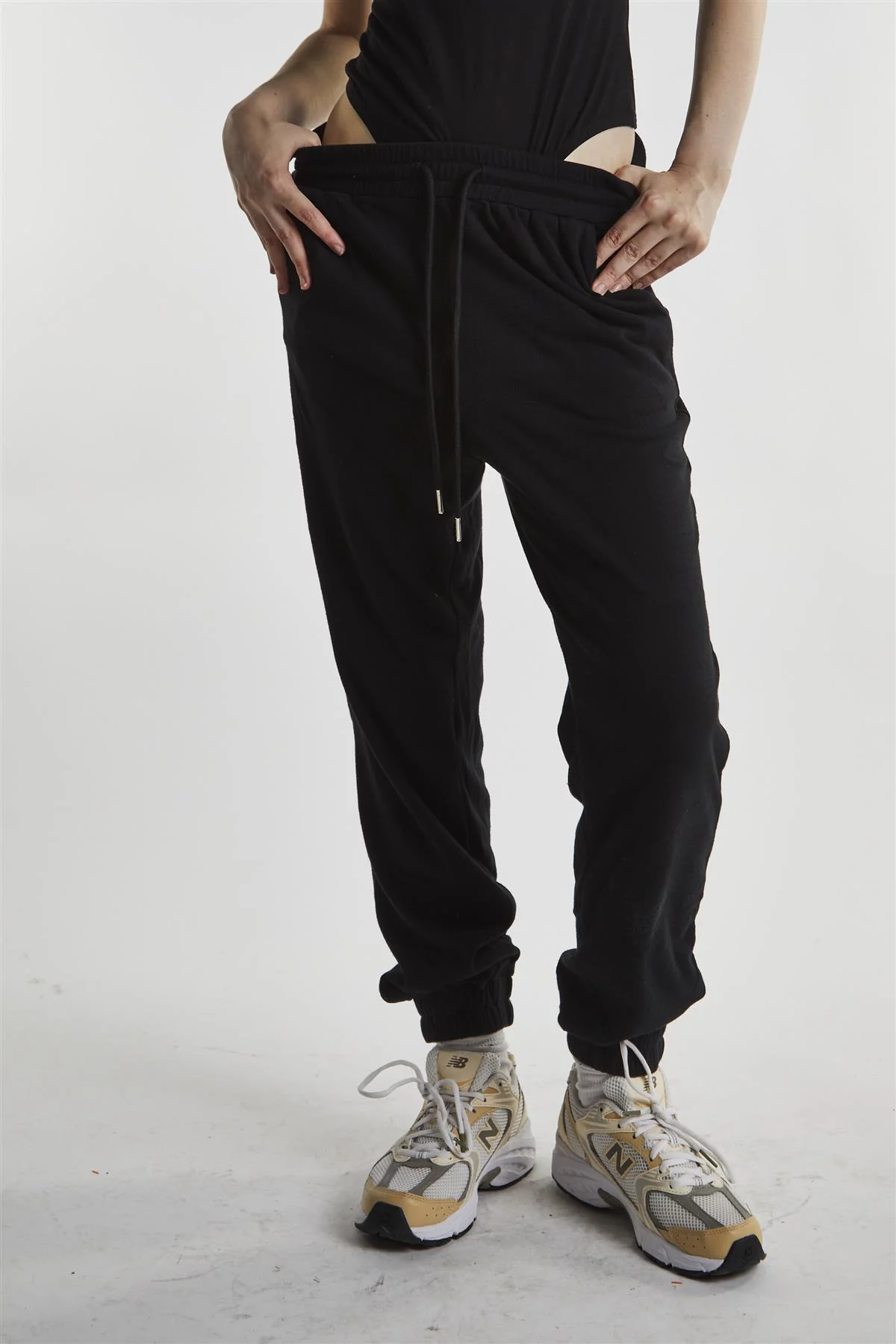 Black-Towelling High-Waisted Cuffed Joggers - Image 4