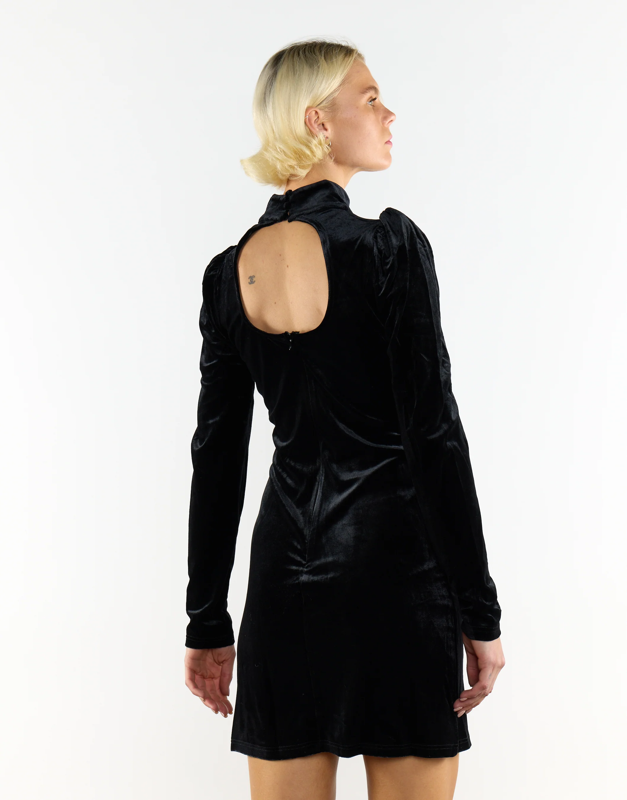 Black Velvet Plunging Neck Bodysuit with Puff Sleeves - Image 2