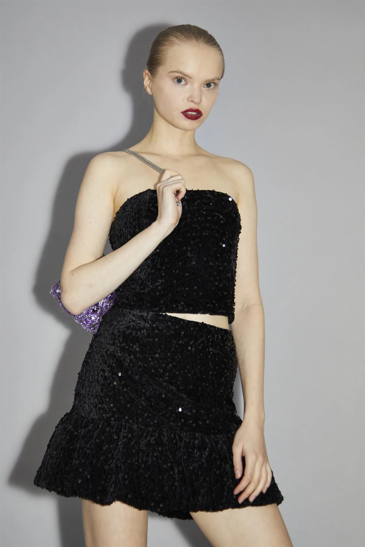 Black Velvet-Sequin Bandeau Crop-Top - Image 3