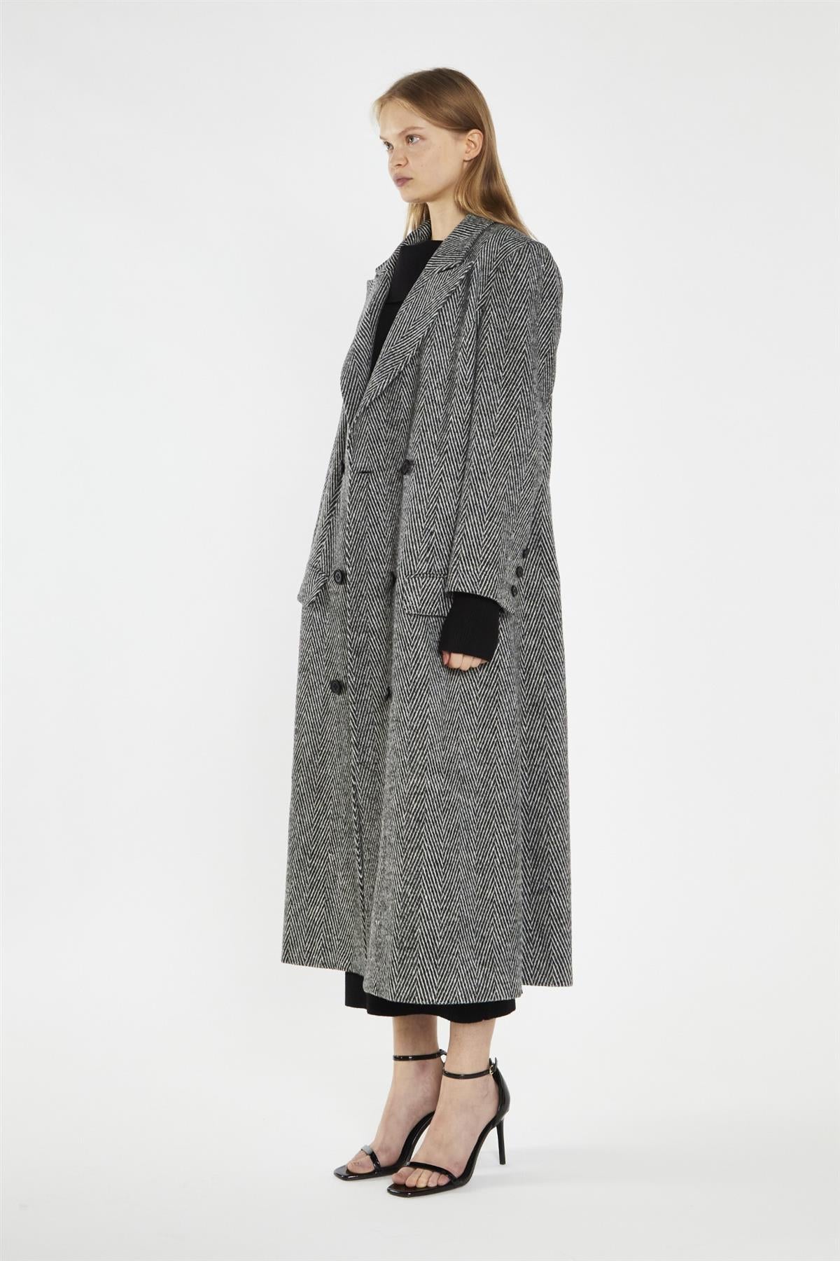 Black-White Chevron Double-Breasted Oversized-Coat - Image 4