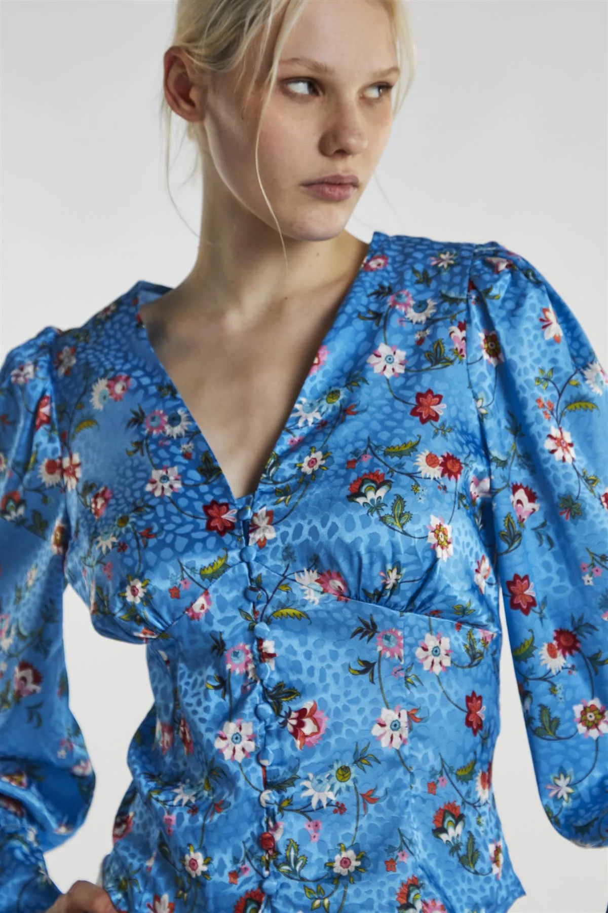 Blue Multi-Floral Long-Sleeve Top - Image 4
