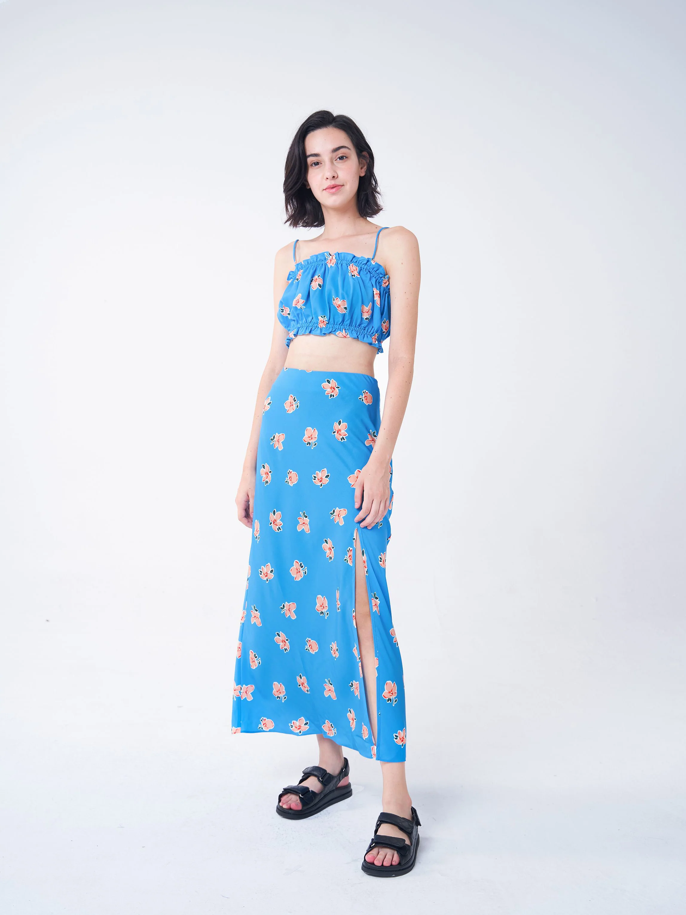 Glamorous Care Blue Orange Floral Crop Top - Image 3