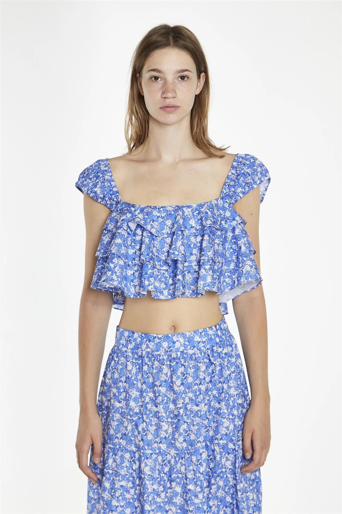 Blue-Watercolour Floral Ruffle Crop-Tops - Image 3