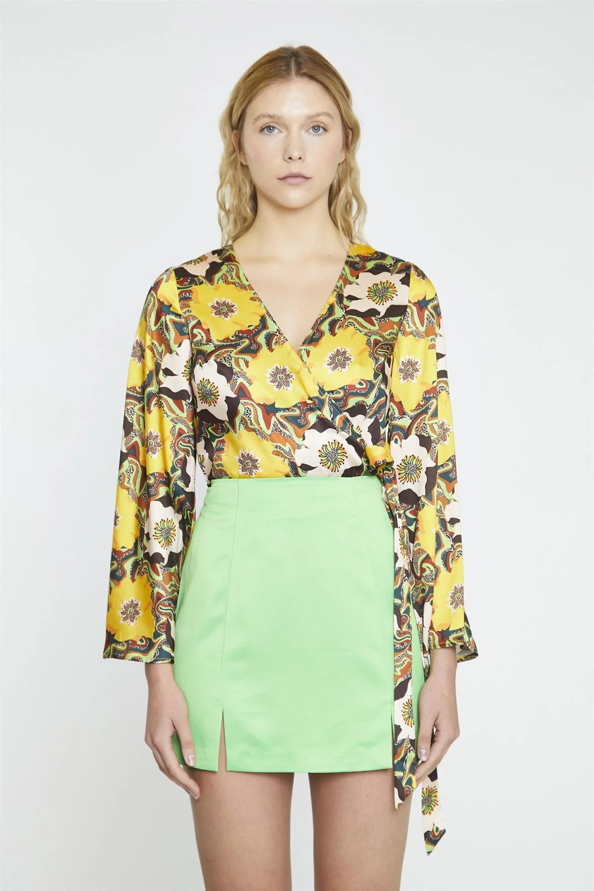 Bright Green Pencil Mini-Skirt - Image 3