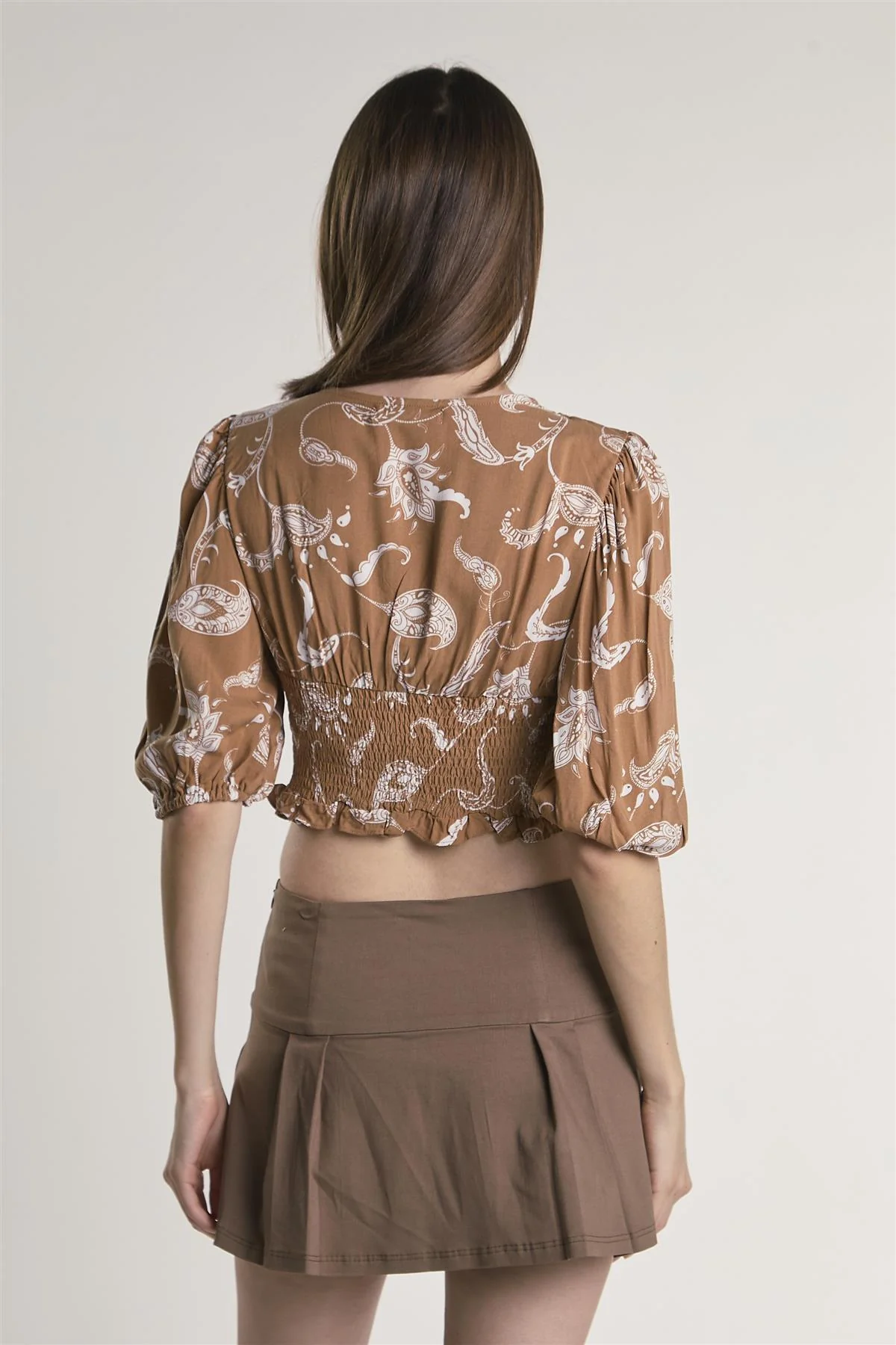 Brown Paisley Puff Sleeve V Neck Crop Top - Image 2