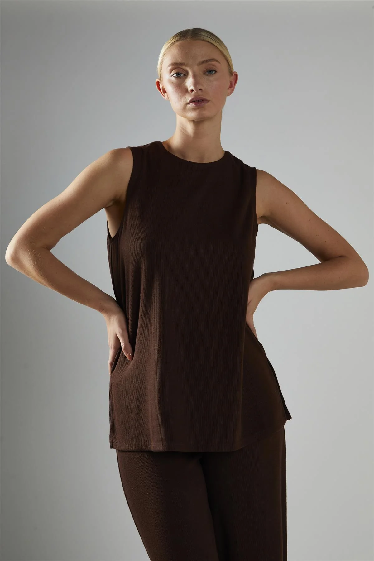 Brown-Rib Sleeveless Loose-Top - Image 3
