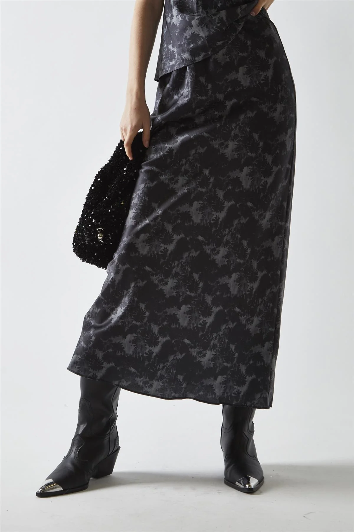 Charcoal Digital-Floral Midi Skirt - Image 3