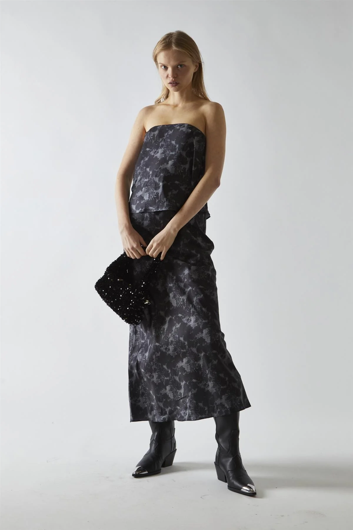 Charcoal Digital-Floral Midi Skirt - Image 4