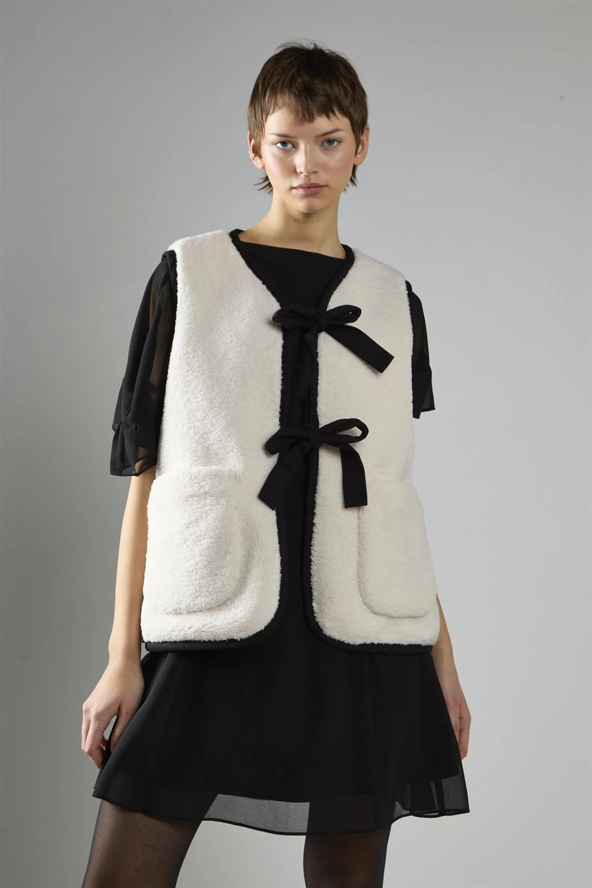 Cream Black Front Tie Sherpa Gilet - Image 3