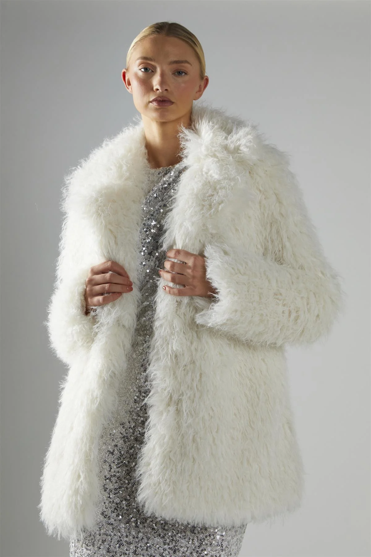 Cream Collared Faux Fur-Coat - Image 3