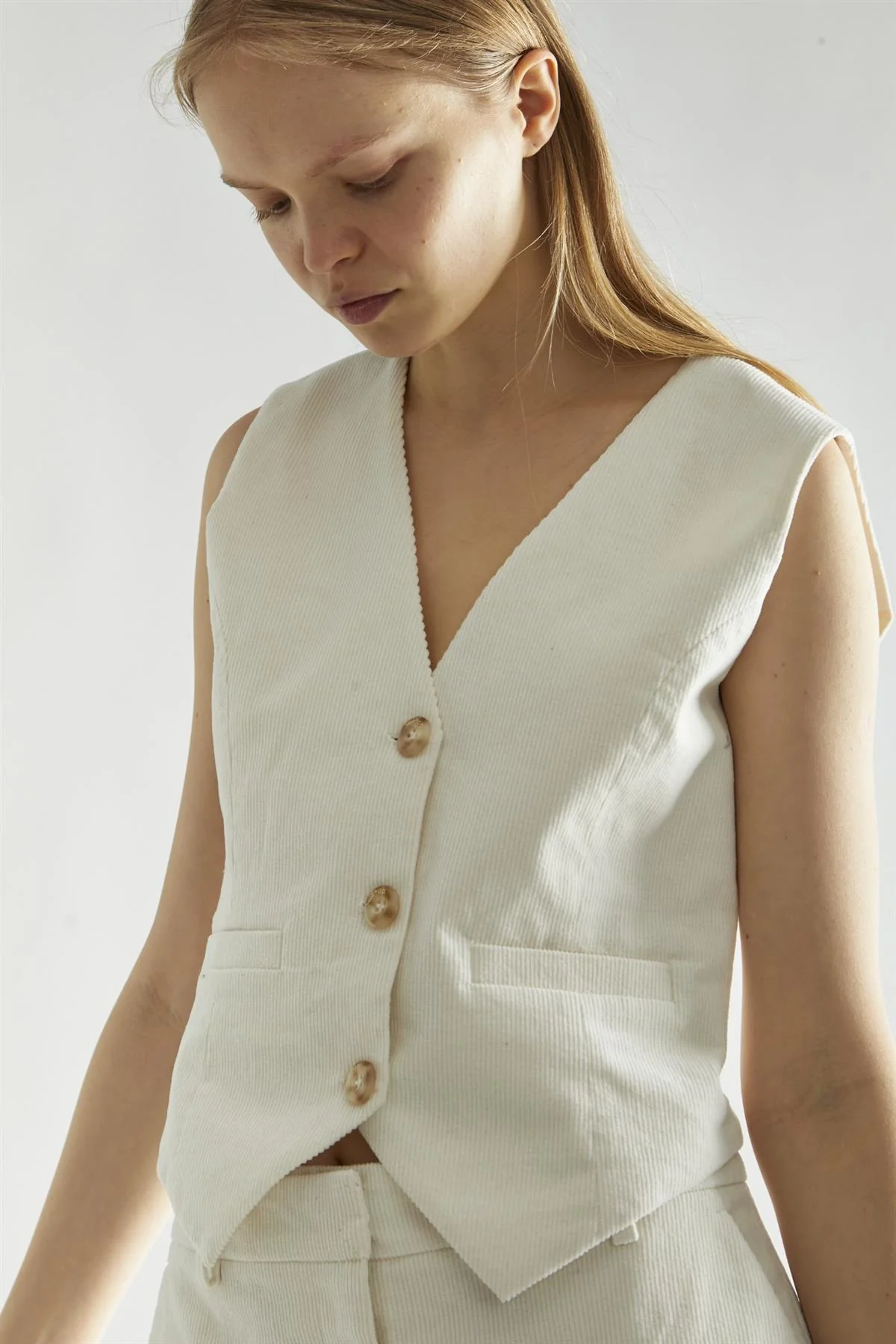 Cream-Corduroy Classic-Waistcoat - Image 4
