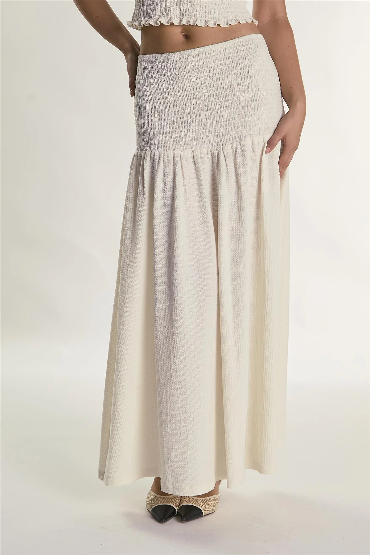 Cream Crinkle Drop Waist Maxi Skirt - Image 4