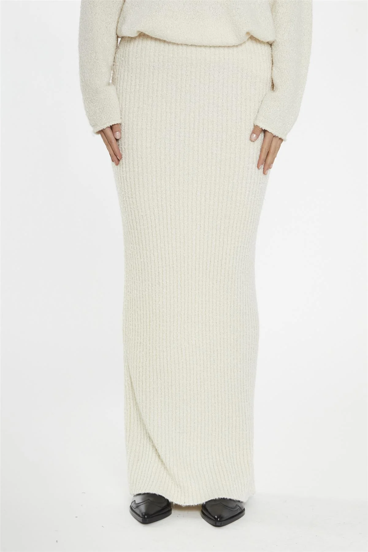 Cream Knitted Maxi-Skirt - Image 3