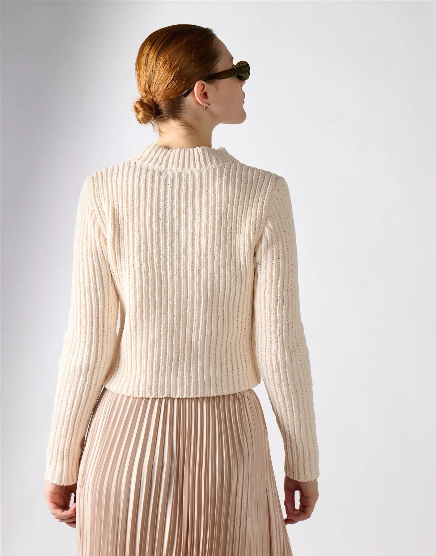 Crew Neck Cropped Jumper - Off White - Image 2