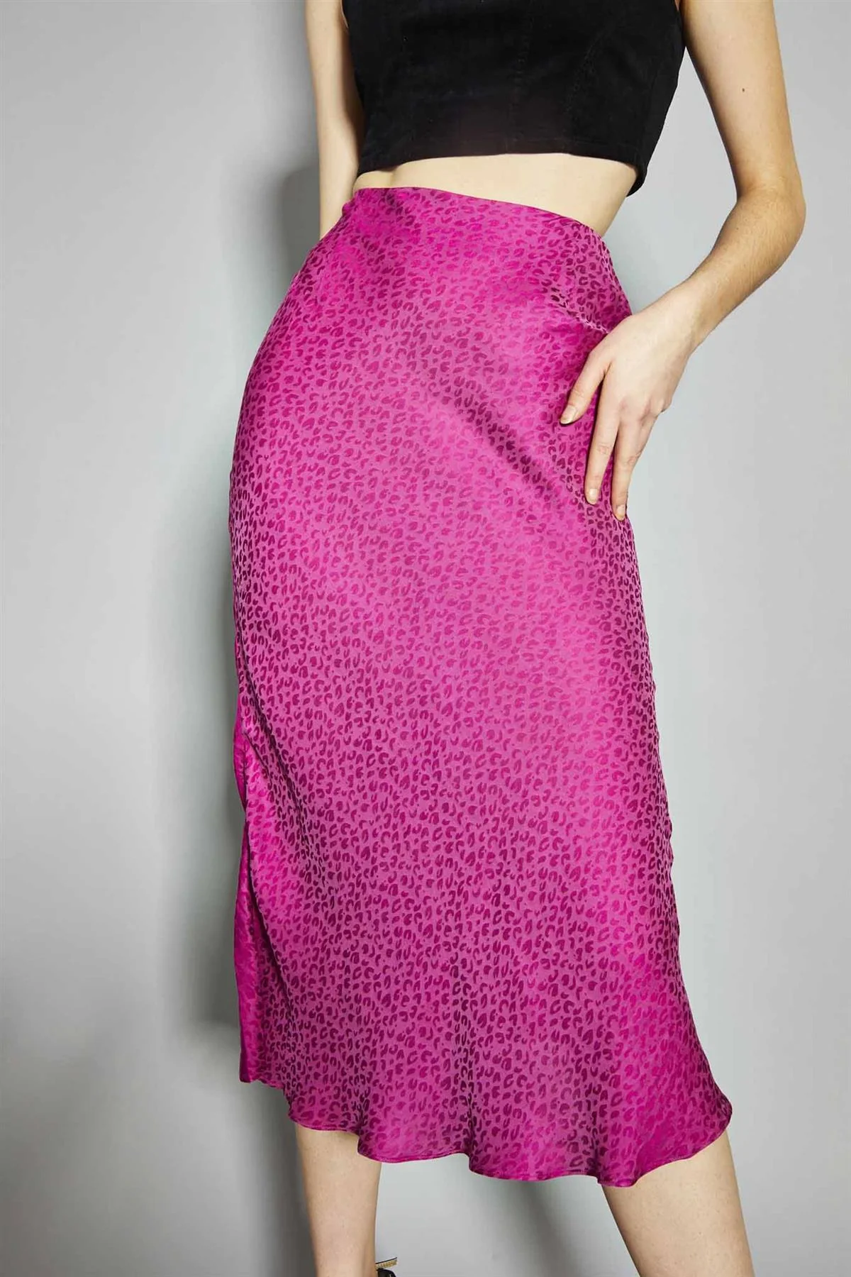 Deep-Orchid Leopard Bias-Cut Midi-Skirt - Image 3