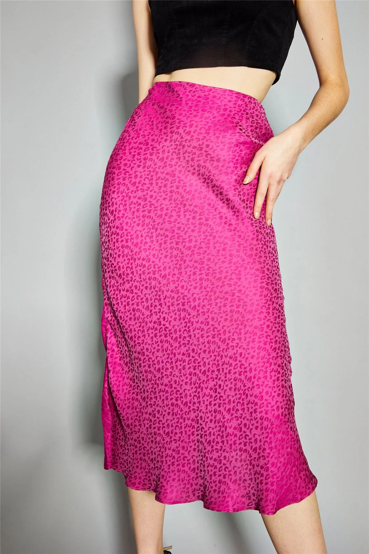 Deep-Orchid Leopard Bias-Cut Midi-Skirt - Image 7