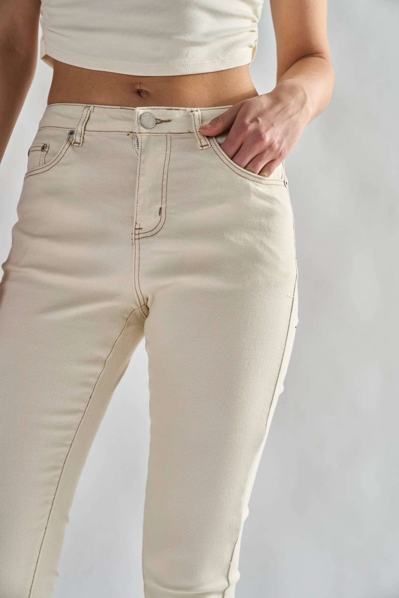 Ecru High Waisted Skinny Jeans - Image 4