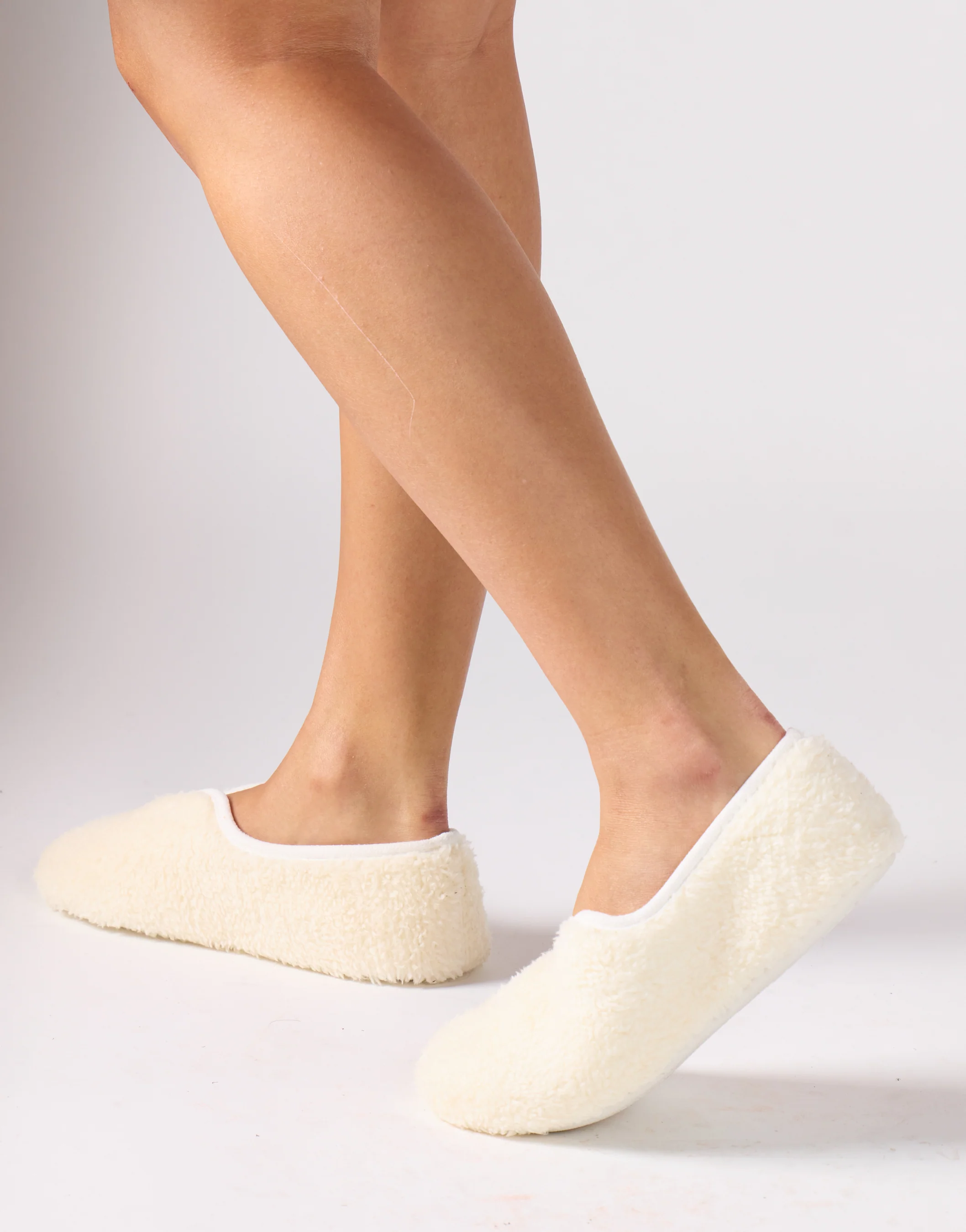 Fluffy Slippers in Cream - Image 2