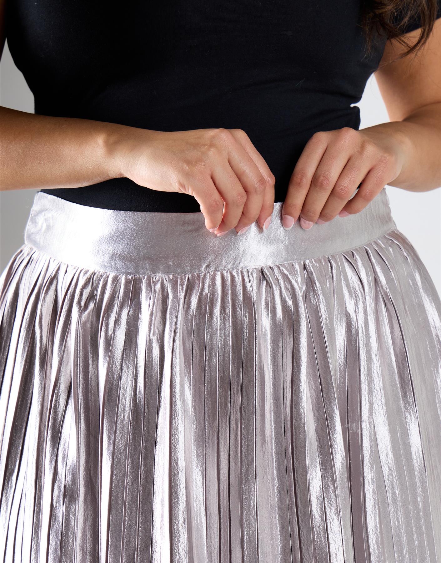 Glamorous Curve Light Silver Pleated Midi Skirt - Image 3