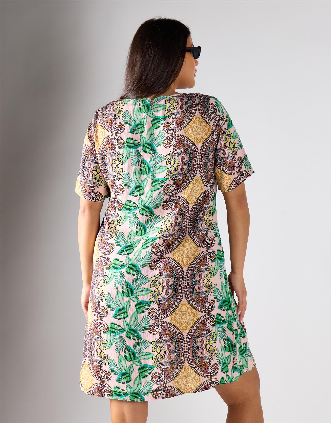 Glamorous Curve Pink Leaf Paisley Midi Dress - Image 4